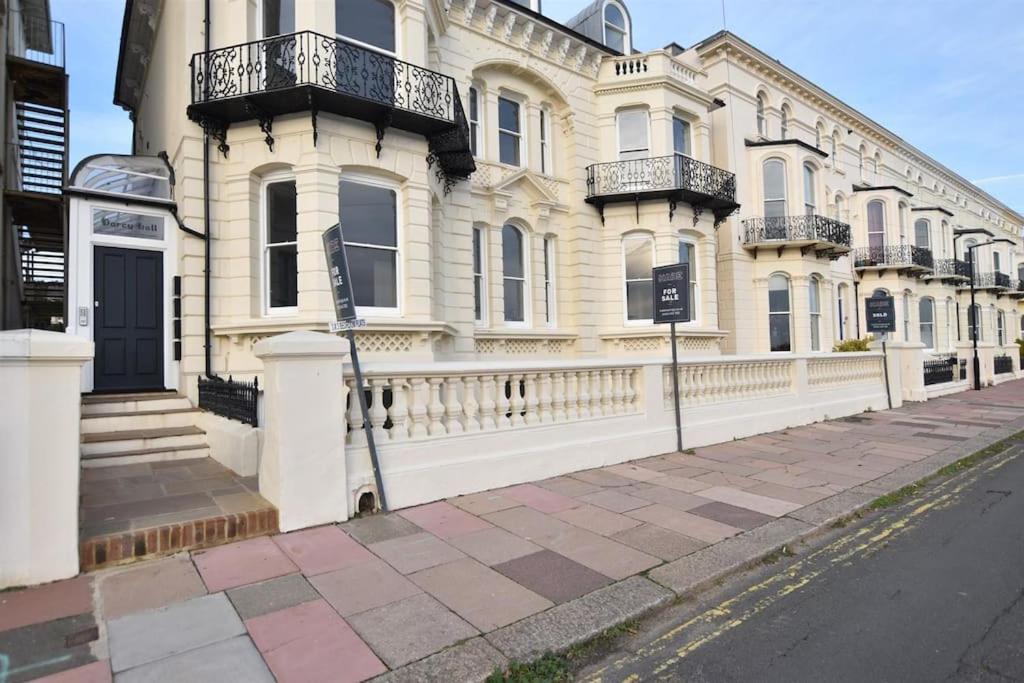 Vive Sea View Getaway Apartman Hastings Kültér fotó