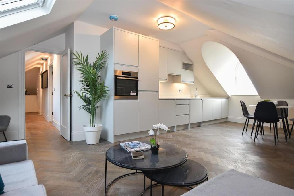Vive Sea View Getaway Apartman Hastings Kültér fotó